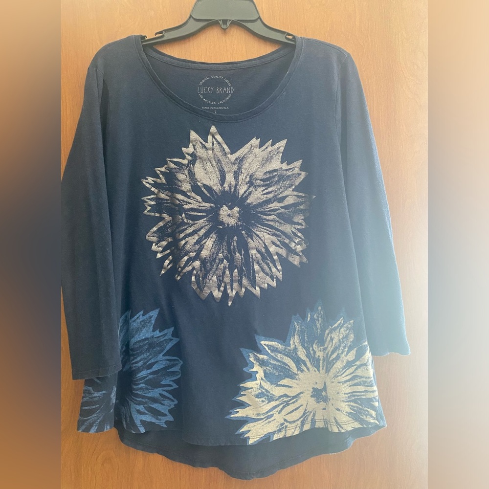 Lucky Brand navy blue linen & cotton shirt.  3/4 sleeves.